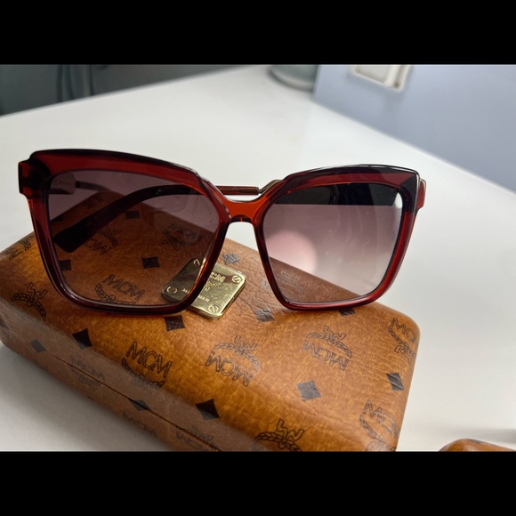 DEEP RED MCM GLASSES ( 2 pairs) - Picture 3 of 5